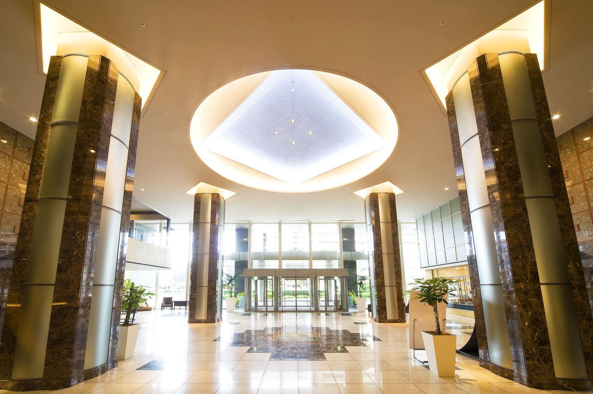 Kkr Hotel Hakata Фукуока Екстериор снимка